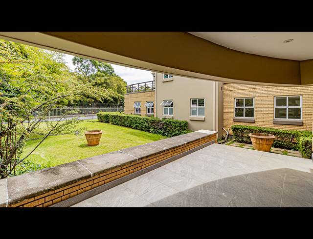 158M² OFFICE TO LET IN FERNDALE
